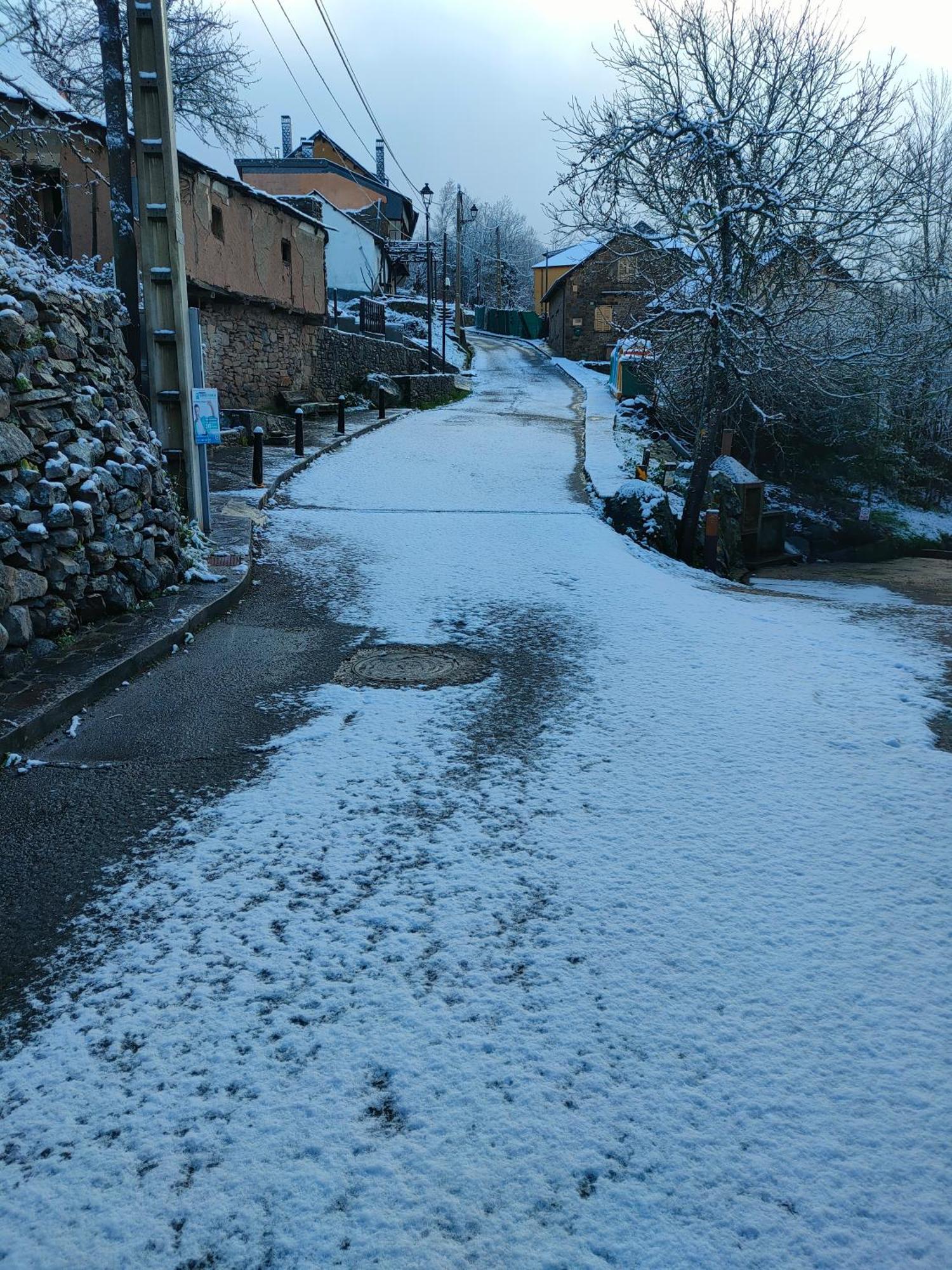 Casa De Turismo Rural Sardom3 Bembibre  Kültér fotó