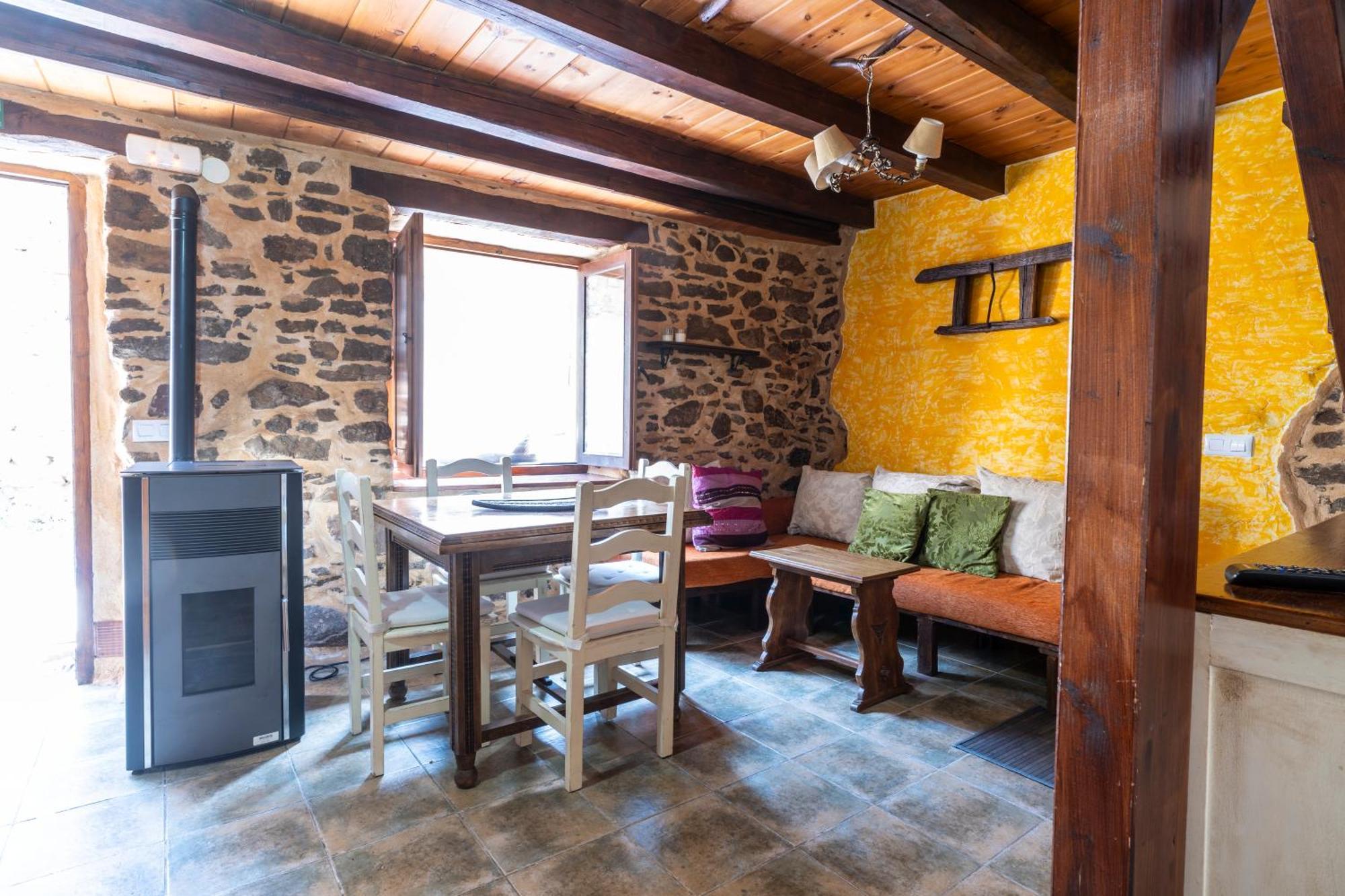 Casa De Turismo Rural Sardom3 Bembibre  Kültér fotó