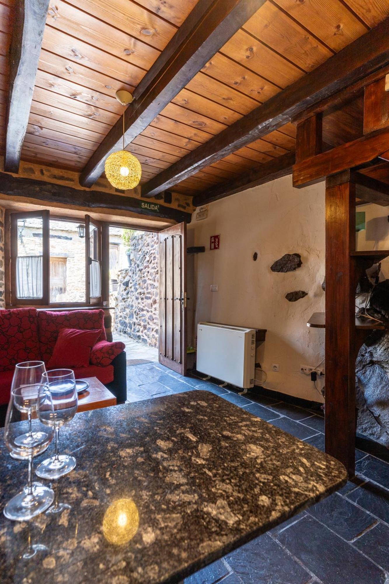 Casa De Turismo Rural Sardom3 Bembibre  Kültér fotó